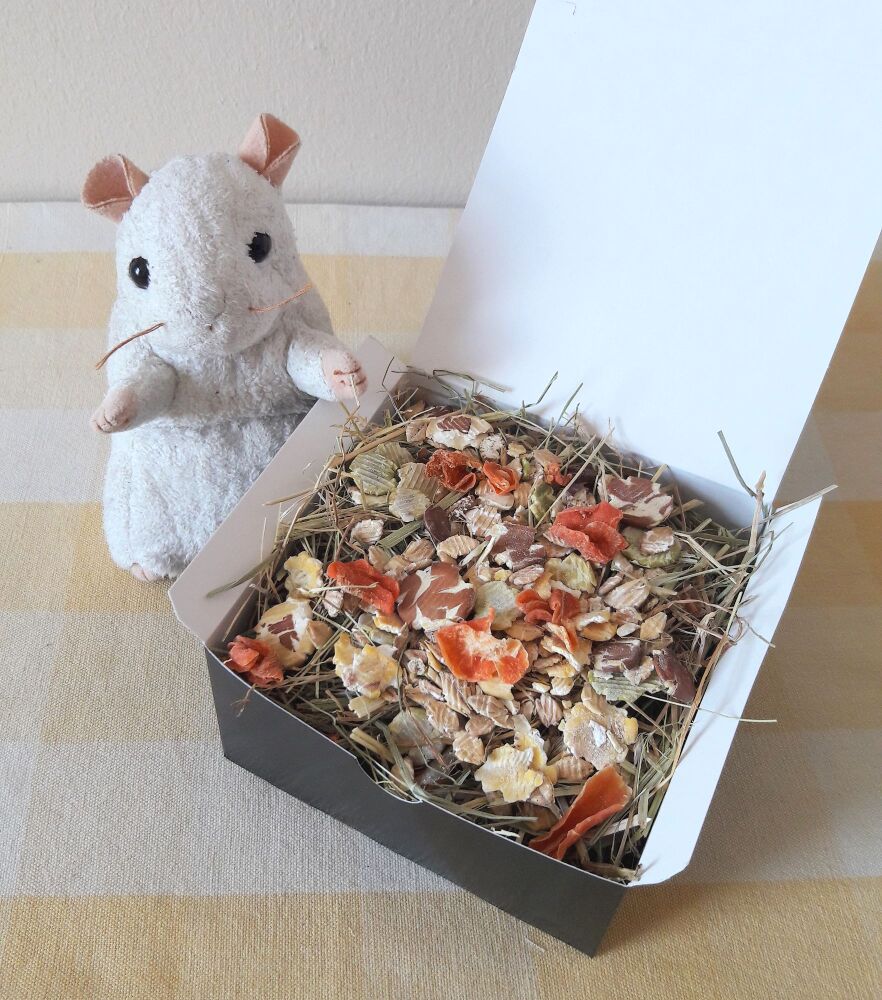 Grains and Vegetables Forage Box 50g