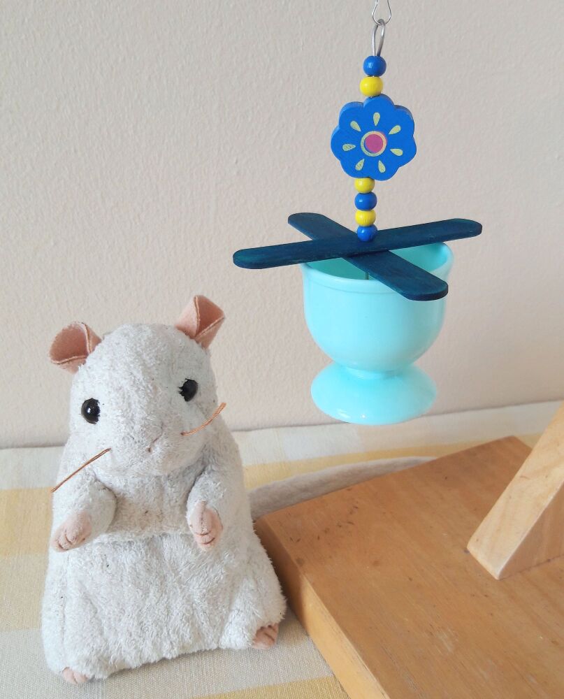 Blue Hanging Egg Cup Forager