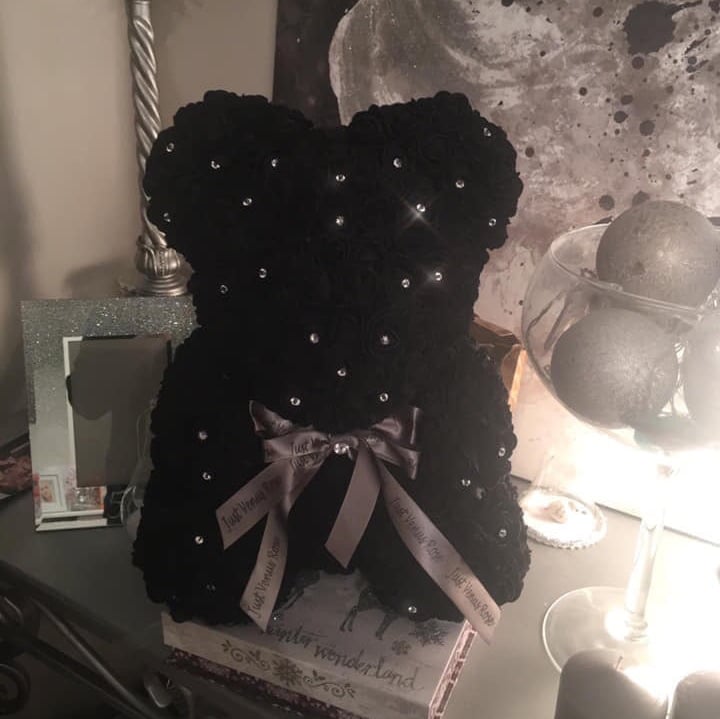 rose bear black