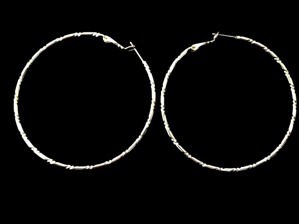 *No.33 Large Patterned Gold Hoop Earrings