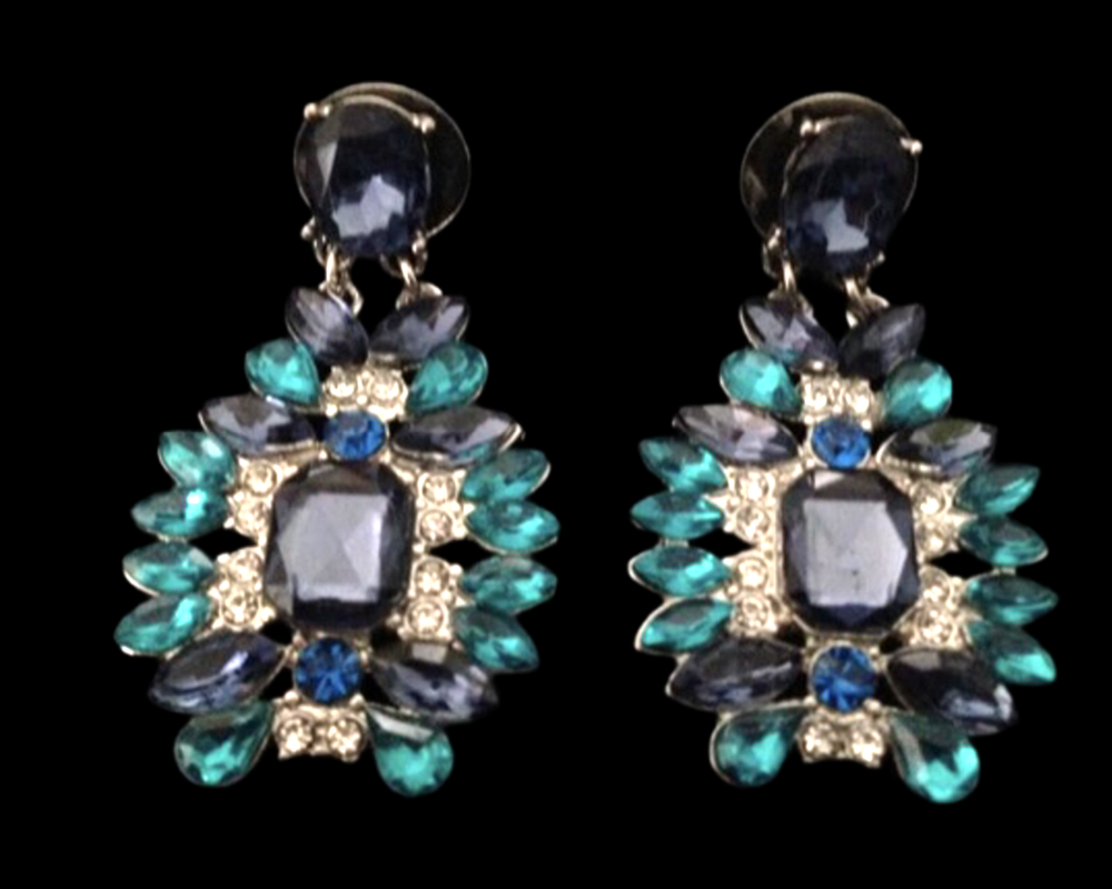 *No.50 Shades of Blue Crystal Stud Earrings