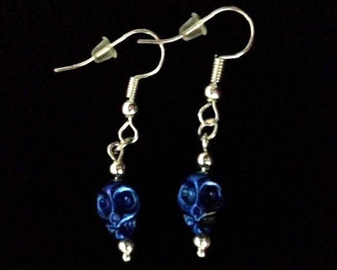 *No.961 Mini Dark Blue Crystal Skull Earrings