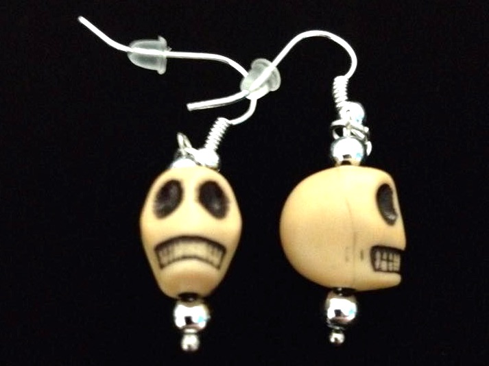 *No.811 Beige Skull Earrings