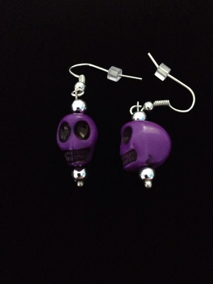 No.821 Dark Purple Skull Earrings