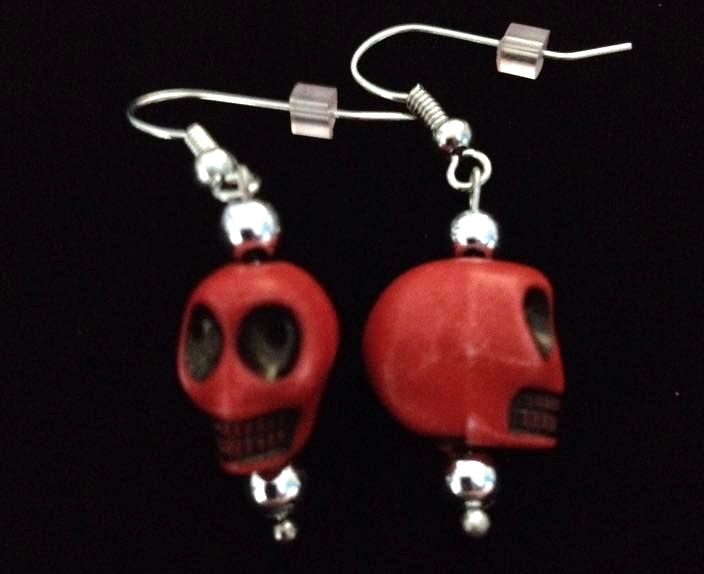 *No.823 Faded Red Skull Earrings