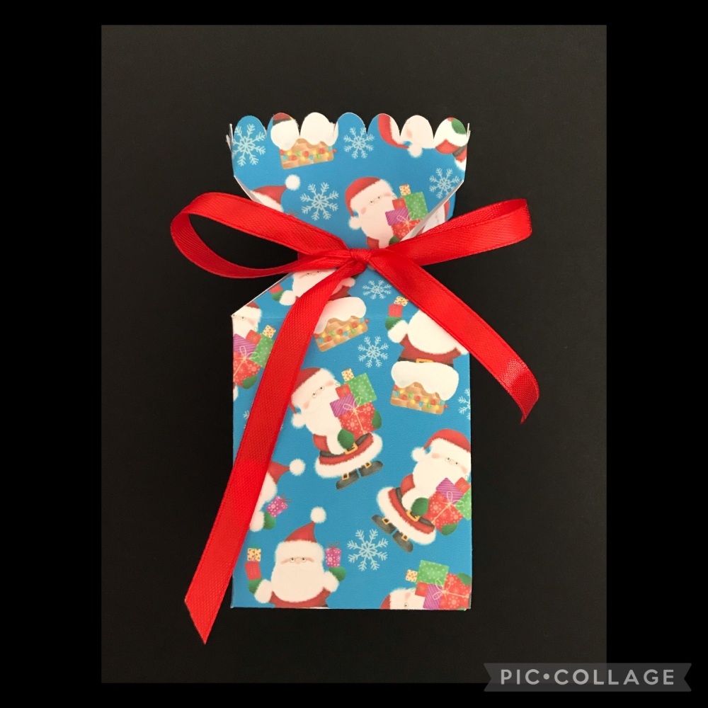 Stand Up Christmas Themed Cracker Box (Made to Order)