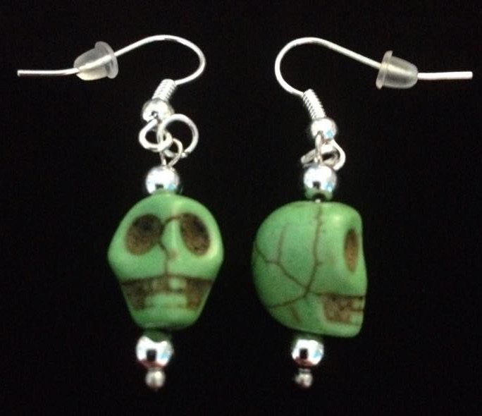 *No.836 Green Cracked Skull Earrings