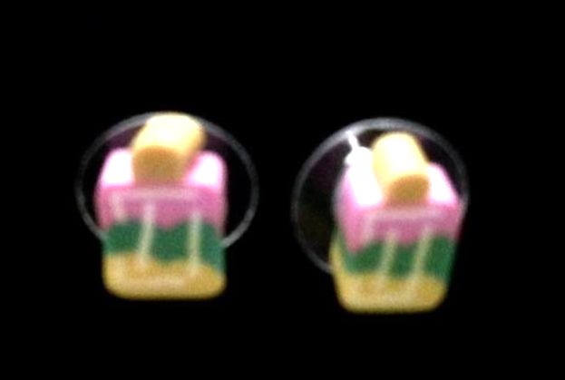 *No.527 Mini Cake Stud Earrings