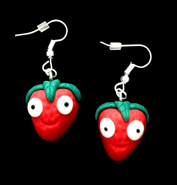 *No.631 Strawberry Face Earrings