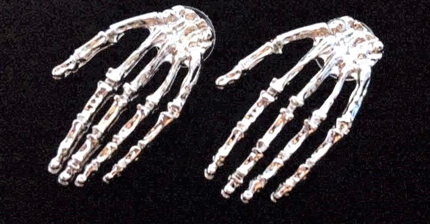 *No.881 Skeleton Hand Stud Earrings