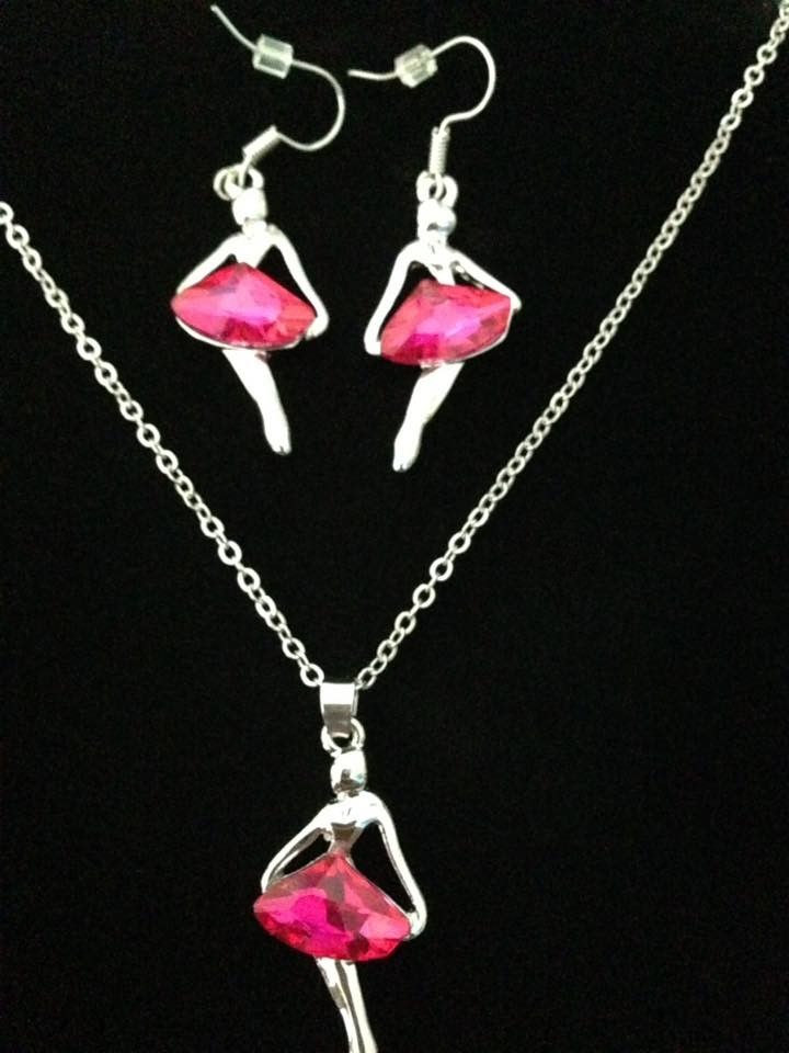 No.16 Pink and Silver Dancing Girl Jewellery Set