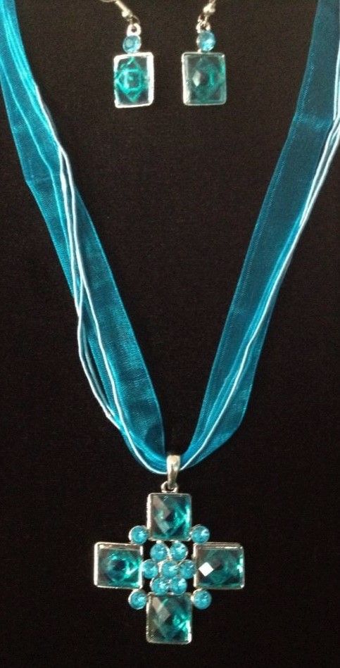 No.35 Turquiose Cross Jewellery Set