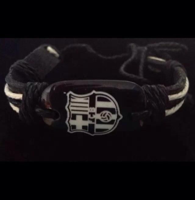 No.1 Black and White Sheild Wristband