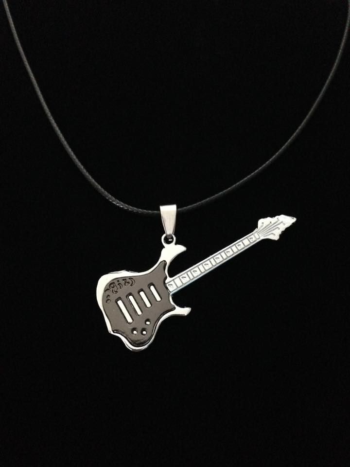 No.17 Grey and Silver Guitar Necklace