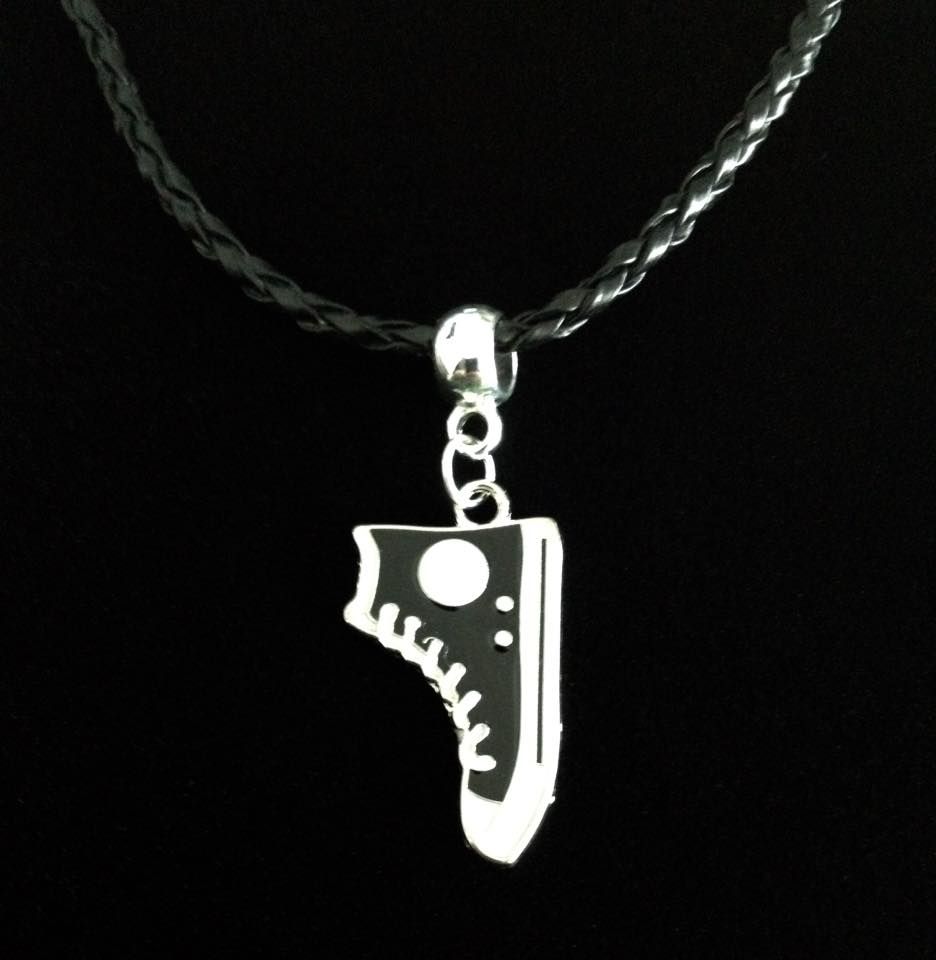 No.18 Trainer Necklace