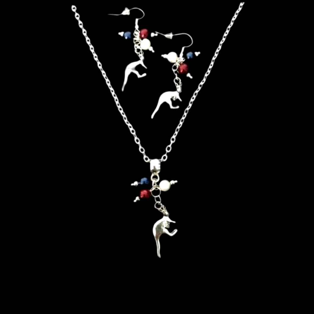 No.27 Kangaroo and Bead Jewellery Set