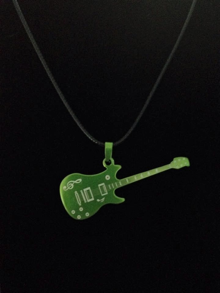 No.93 Green Guitar Necklace