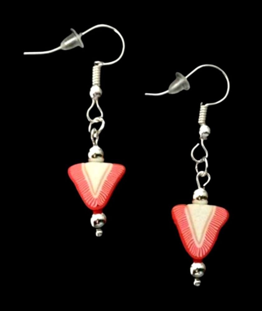 *No.624 Mini Strawberry Slice Earrings