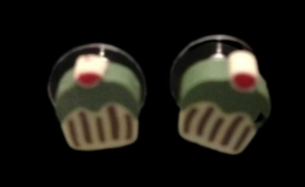 *No.528 Mini Cake Stud Earrings