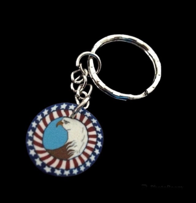 No.18 Eagles Head Charm Keyring