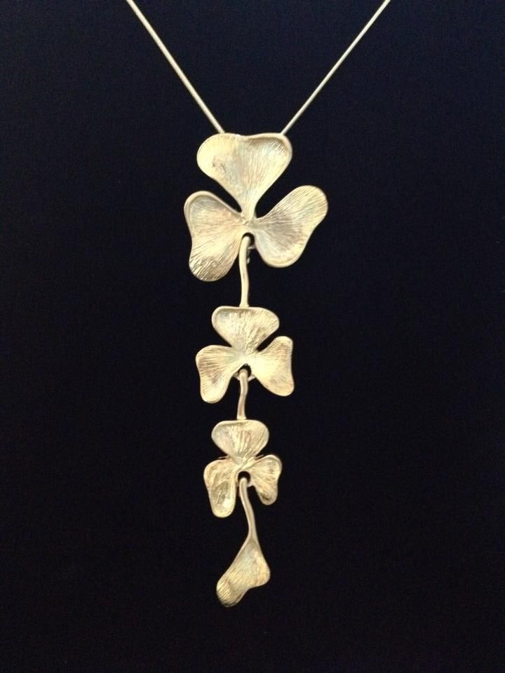 No.103 Gold Cloverleaf Necklace