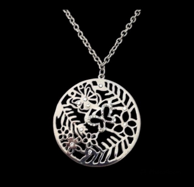 No.104 Silver Butterfly Pendent Necklace