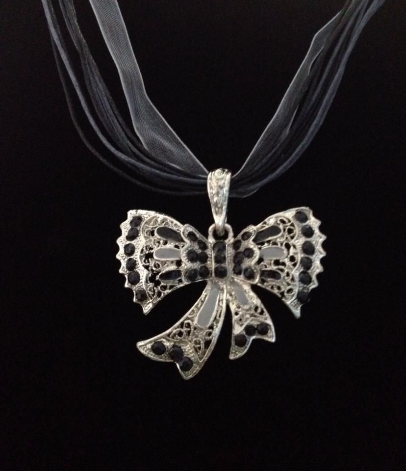 No.143 Black and Grey Bow Necklace