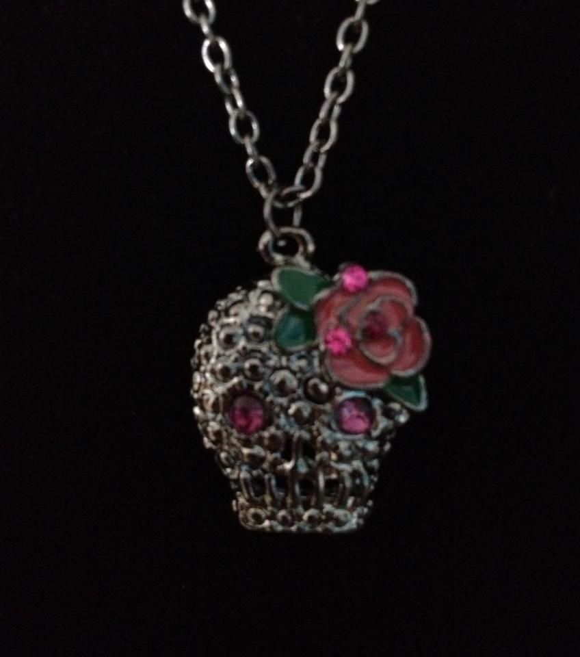 No.145 Grey Skull and Flower Necklace