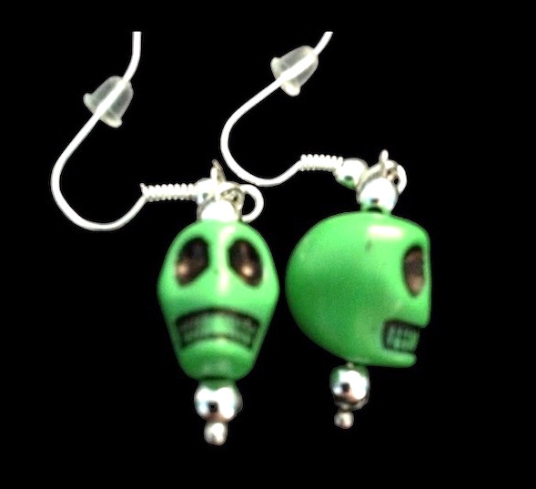 *No.803 Green Skull Earrings