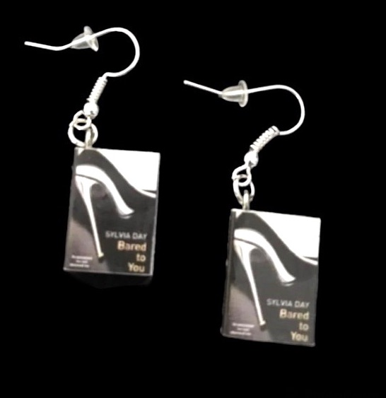 *No.476 Bared to You Mini Book Earrings