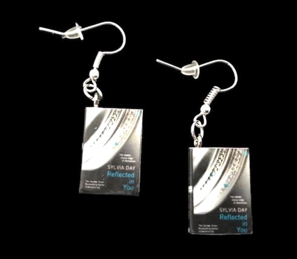 *No.477 Reflected in You Mini Book Earrings
