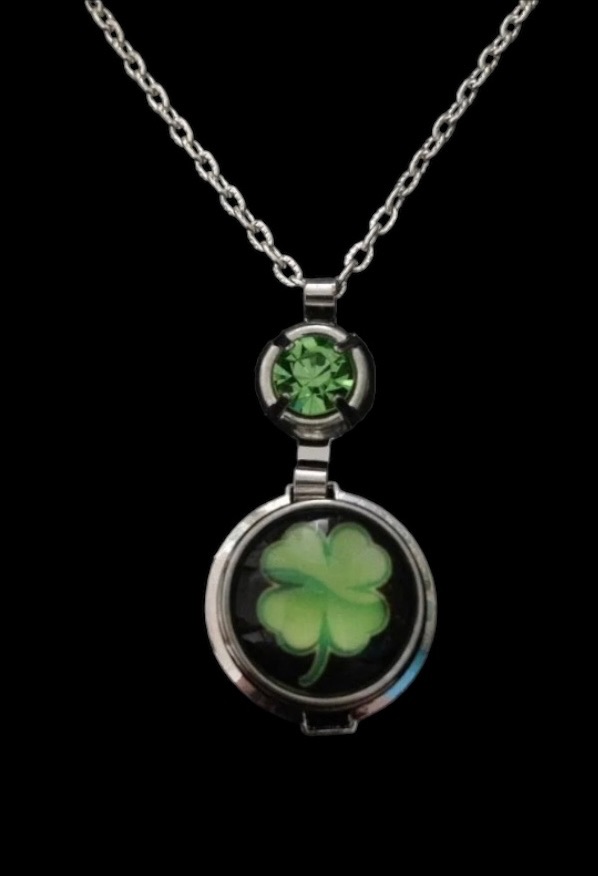 No.31 St Patricks Day Themed Clover and Crystal Necklace
