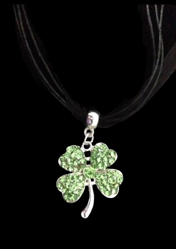 No.94 Black and Green Four Leaf Clover Necklace