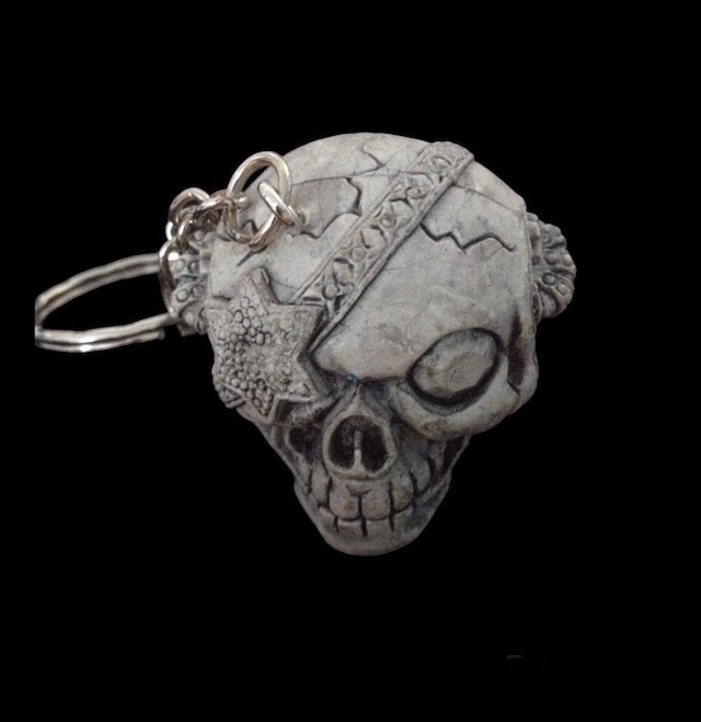 No.893 Skull with Eyepatch Keyring