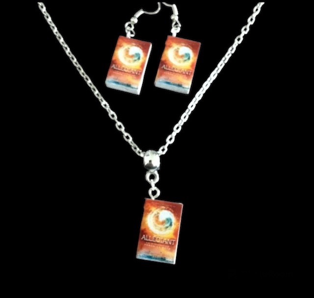 No.17 Divergent/Allegiant Mini Book Jewellery Set
