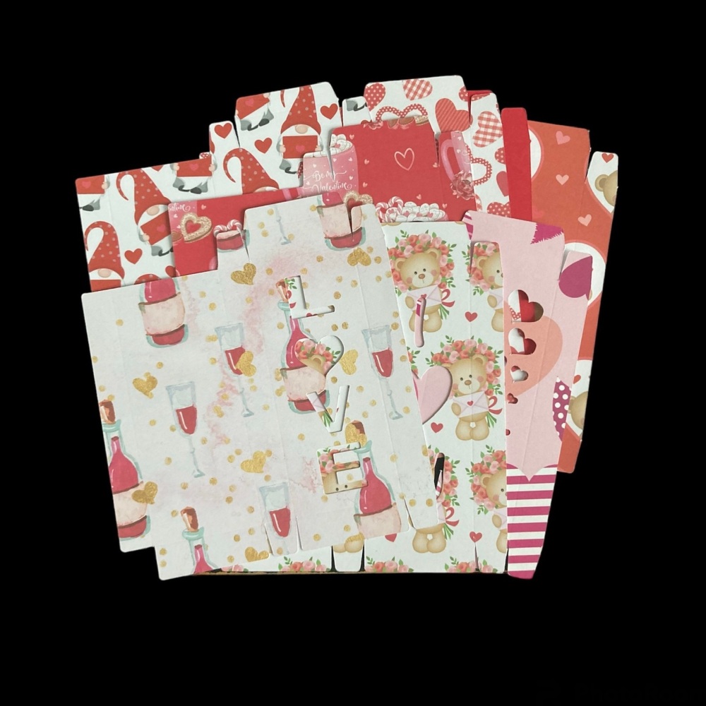 10 x Random Valentines Day Collection Snap Bar Boxes (Ready to Go)