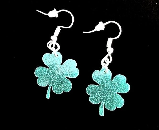 *No.381 Dark Green Sparkly 4 Leaf Clover Charm Earrings