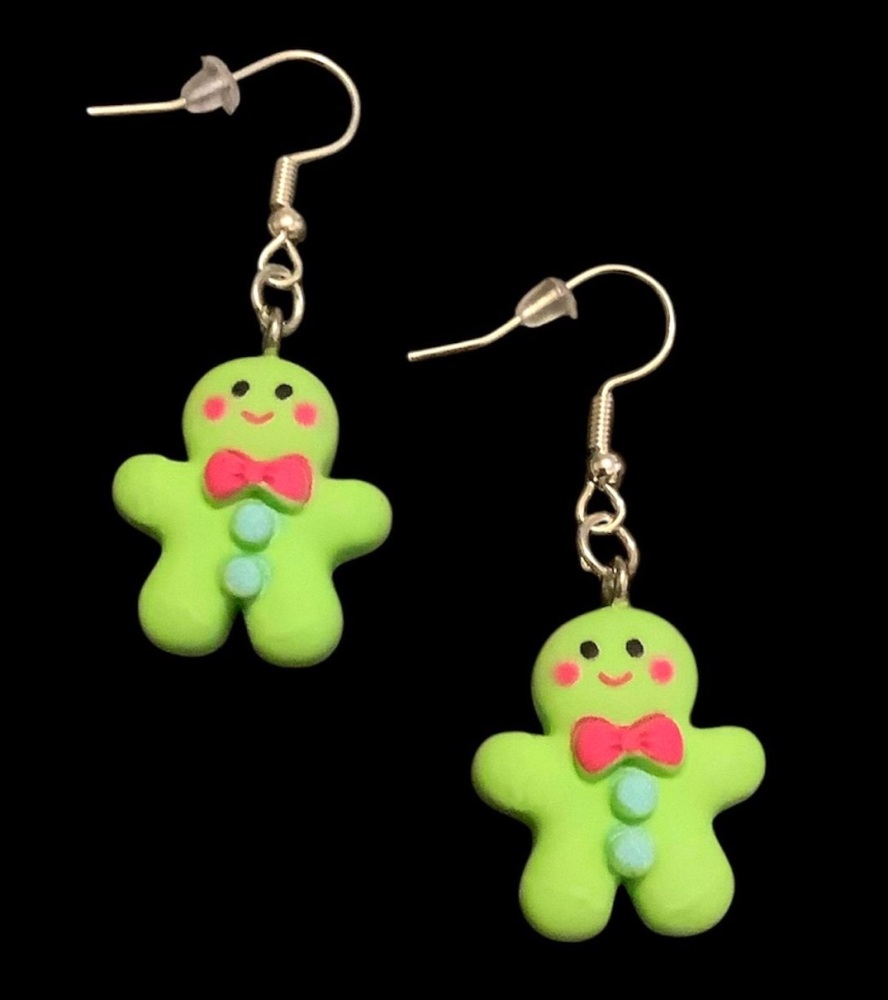 *Green Gingerbread Man Earrings