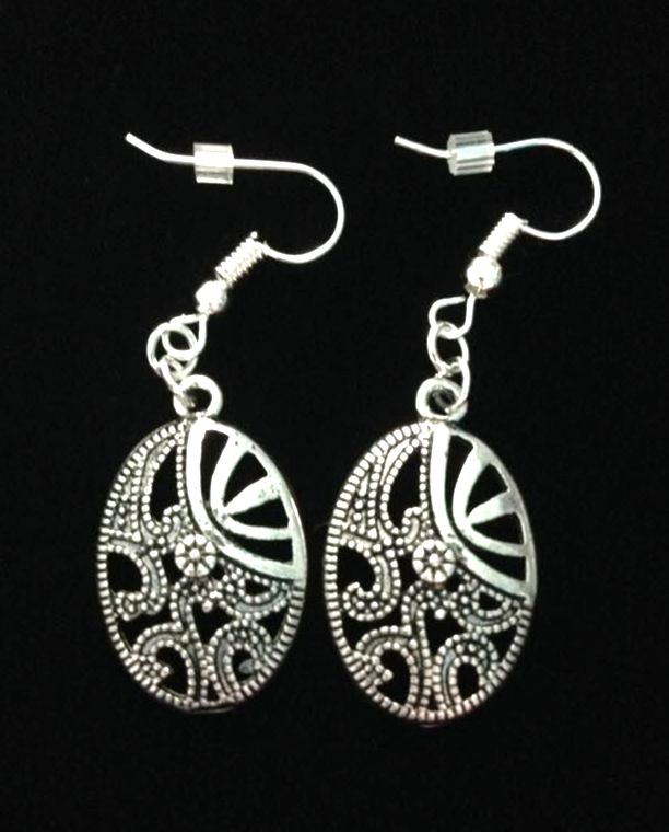 *No.38 Tibetan Silver Oval Shaped Earrings