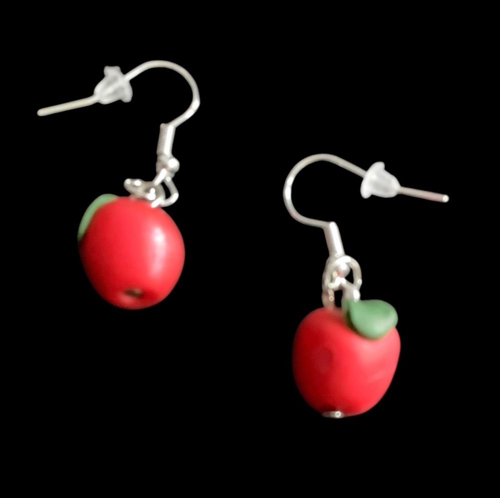 *Mini 3D Apple Earrings