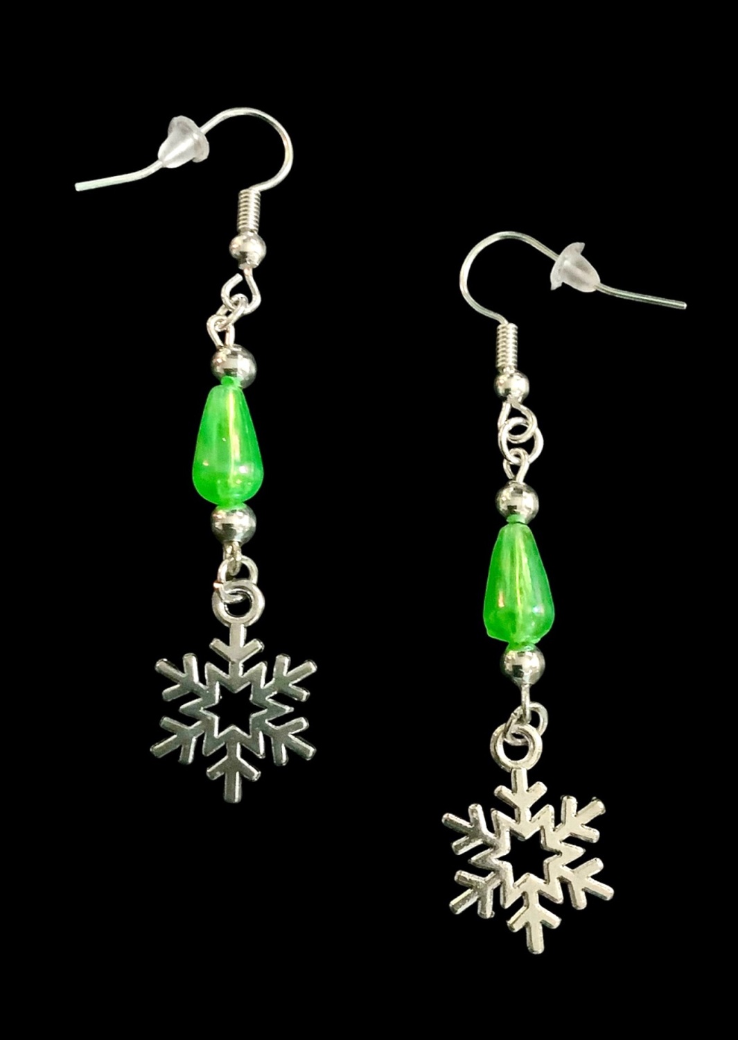 *Snowflake and Green Teardrop Bead Earrings