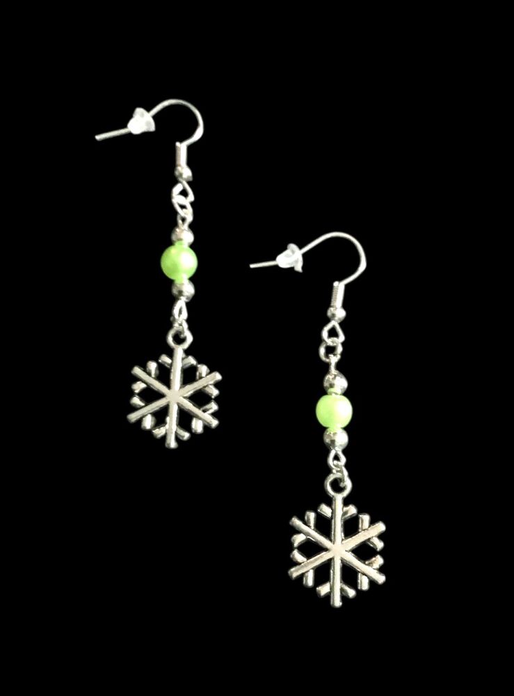 *Snowflake and Green Pearlised Bead Earrings