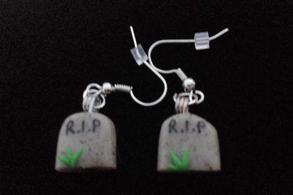 *No.900 Mini Tombstone Earrings