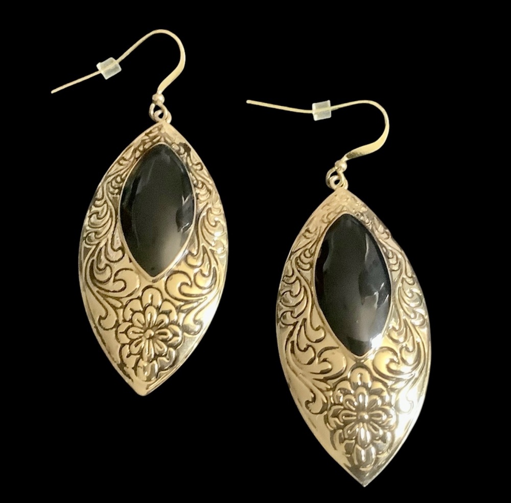 *No.65 Black and Gold Earrings
