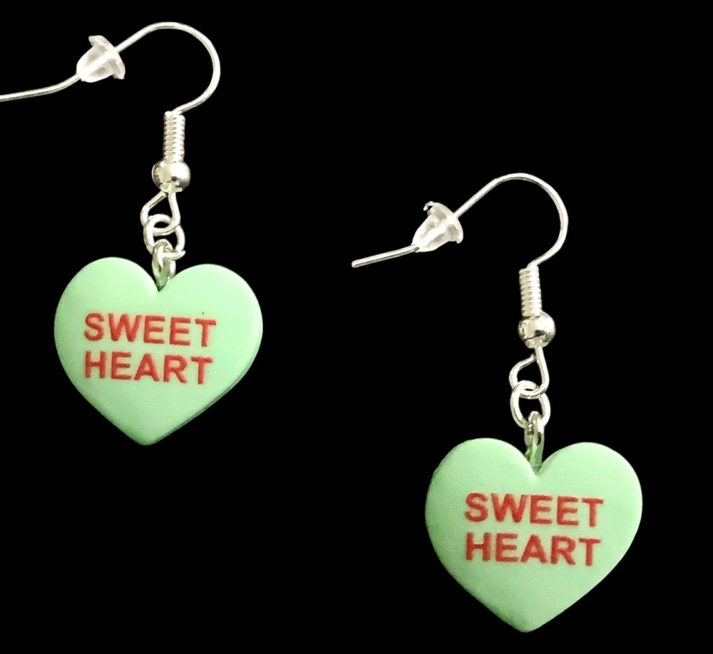*Green &lsquo;Sweet Heart&rsquo; Heart Earrings