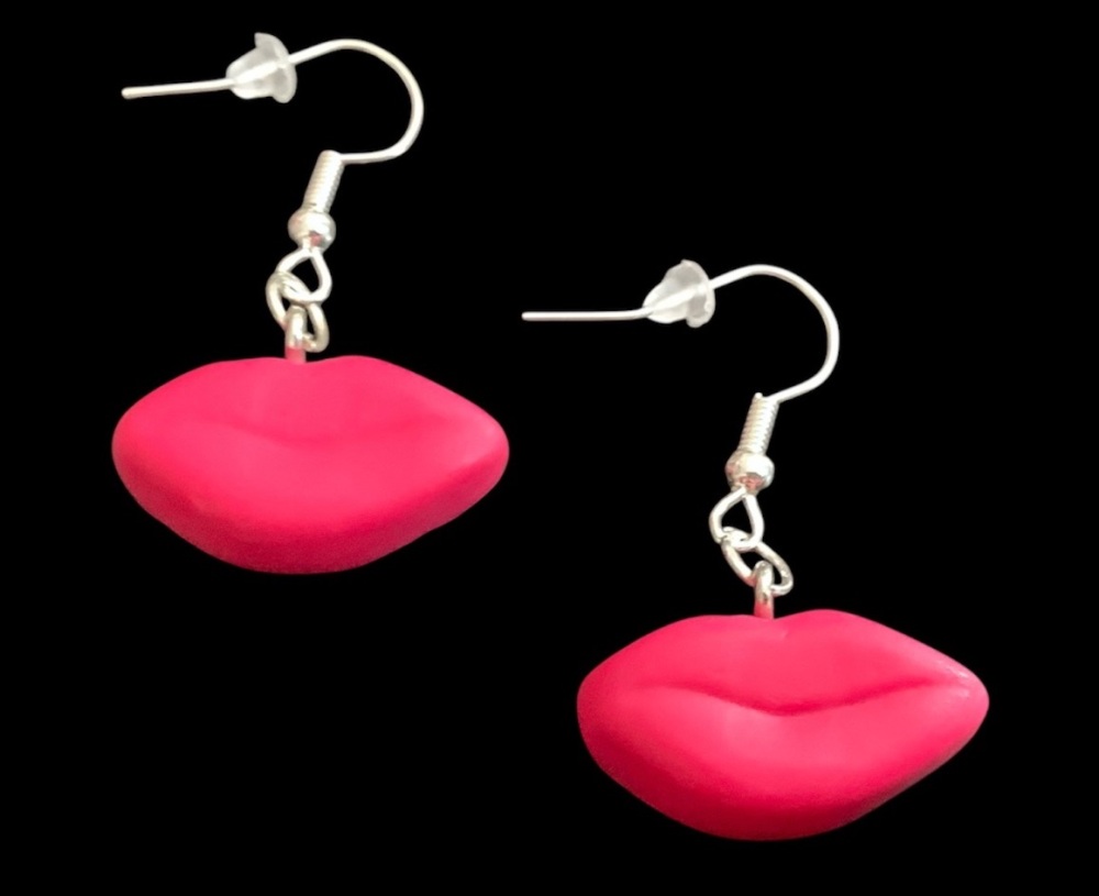 *Pink Lips Charm  Earrings