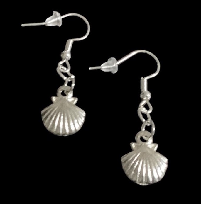 *Mini Tibetan Silver Seashell Earrings