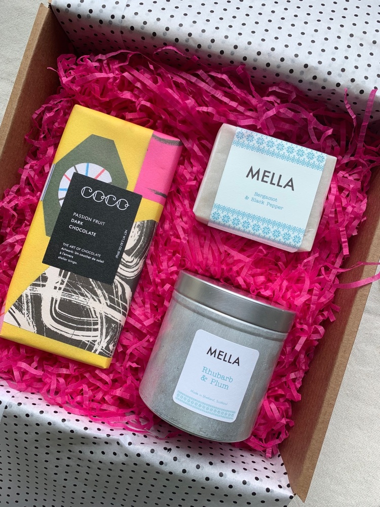 Gift Box with Mella Soap, Candle and Passion Fruit Coco Chocolate