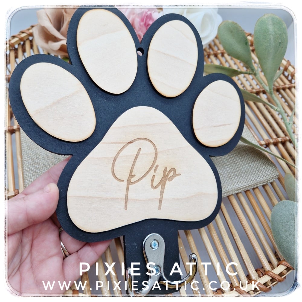 Personalised Paw Print Dog Lead Holder – Custom Engraved Pet Name