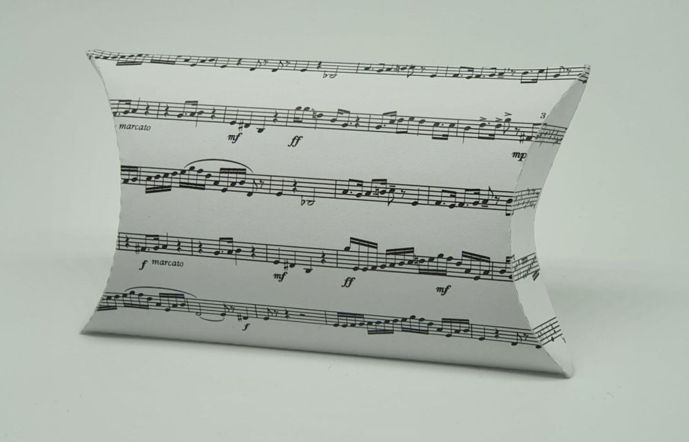 Pillow Box Favour Box - Sheet Music ~ White